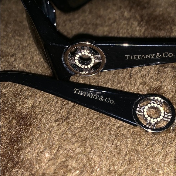 I S O - Picture 2 of 2